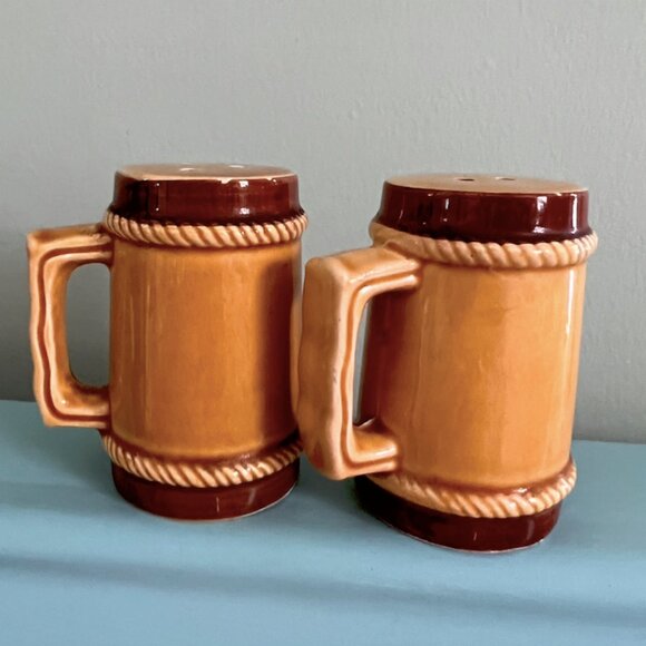 Idaho Fishing 70's Stein Style Salt & Pepper Shaker Set | Retro Kitchenware - Picture 6 of 13